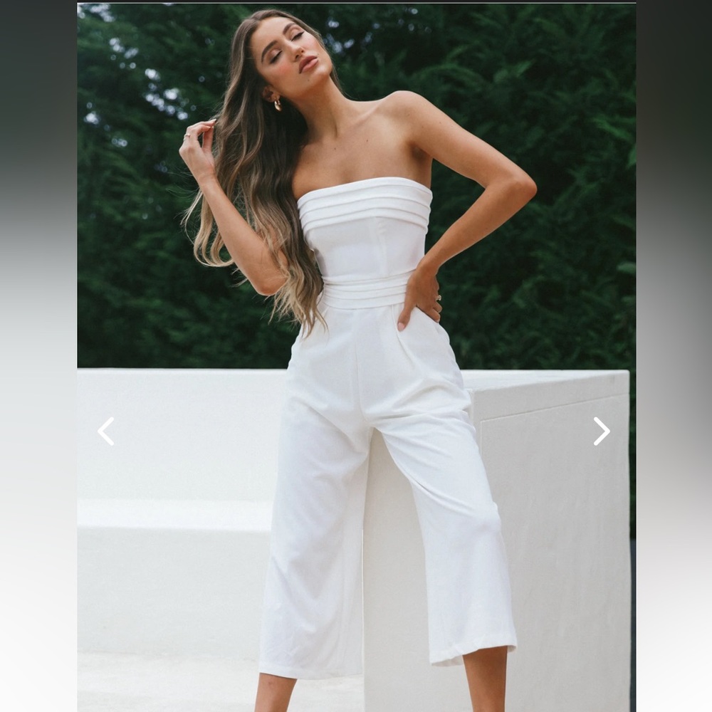 Selfie Leslie white jumpsuit
